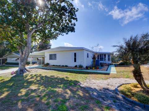 2218 Orangewood Circle #1540, gated community for sale in Zellwood