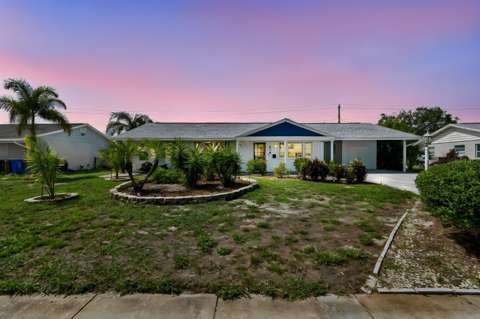 830 La Jolla Avenue, pool for sale in Sun City Center