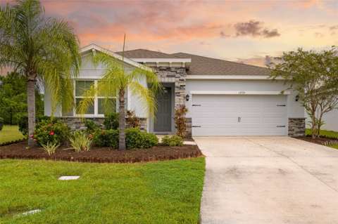13715 Woodbridge Terrace, waterfront for sale in Bradenton