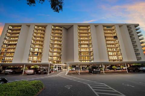 690 Island Way #912, home for sale in Clearwater 33767