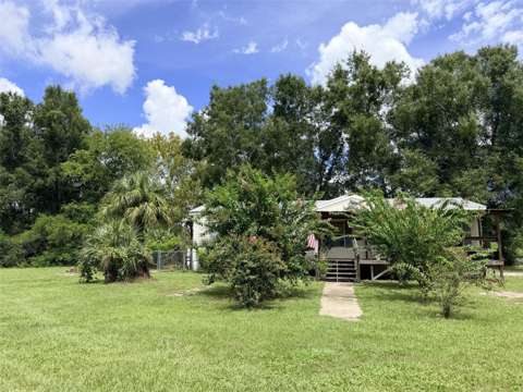 230 E Rodgers Boulevard, home for sale in Chiefland 32626