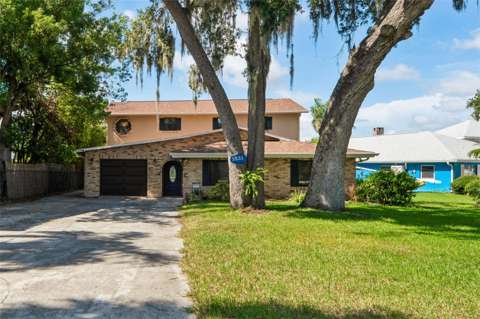 5531 Manatee Point Drive, waterfront for sale in New Port Richey