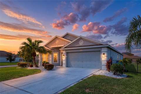7619 Crescent Palm Drive, home for sale in Wesley Chapel 33545