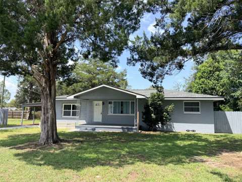 1025 NE 4Th Street, home for sale in Chiefland 32626