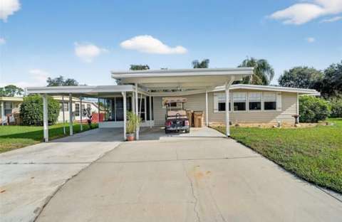 11905 Linda Avenue, golf community for sale in Tavares