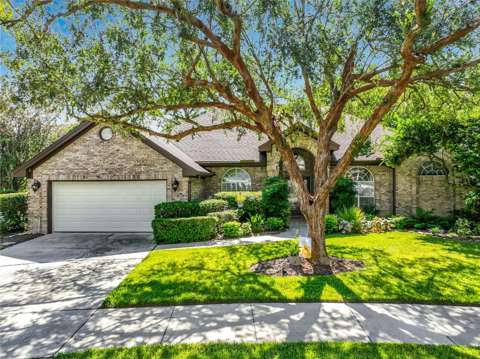 324 Remington Drive, pool for sale in Oviedo