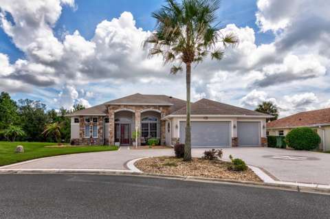 27028 Old English Court, home for sale in Leesburg 34748