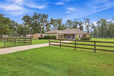 16 Lakeside Drive, home for sale in Ocala 34482