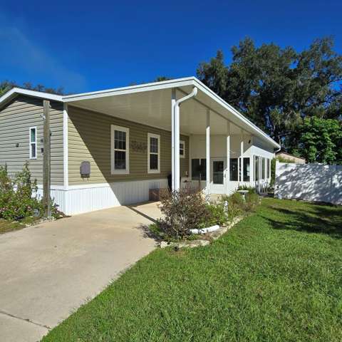 9837 SE 160Th Lane, home for sale in Summerfield 34491