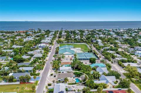 313 Magnolia Avenue, home for sale on Magnolia Avenue