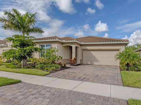 20261 Symphony Place, gated community for sale in Venice