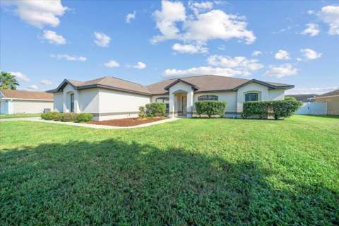 5659 SW 89Th Place, home for sale on SW 89Th Place