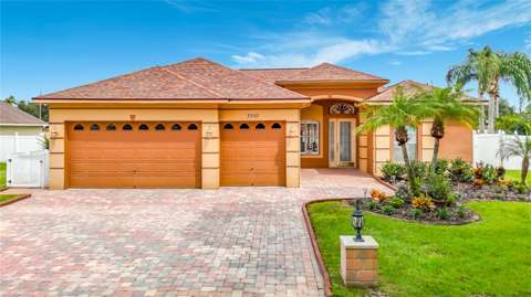 3350 Pendleton Way, pool for sale in Land O' Lakes