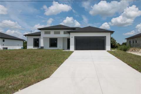 945 Commodore Street, home for sale on Commodore Street