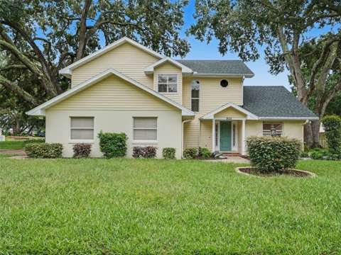 905 Woodrow Drive, home for sale in Auburndale 33823