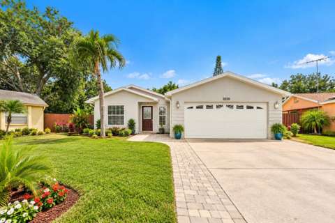 2520 Fawn Court, pool for sale in Clearwater