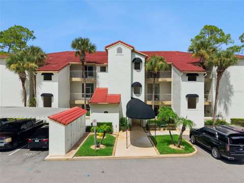 459 Hamptoncrest Circle #205, golf community for sale in Lake Mary