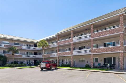 2461 Rhodesian Drive #15, home for sale in Clearwater 33763