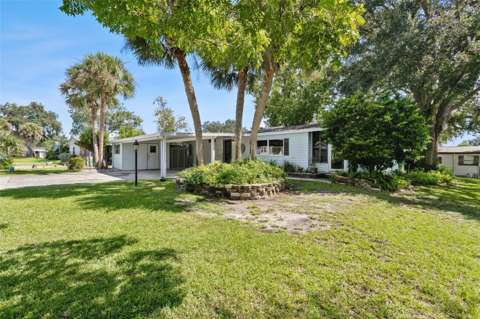 25040 Betton Hill, golf community for sale in Leesburg