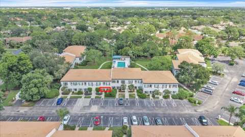 5209 Wedgewood Lane #17, home for sale in Sarasota 34235