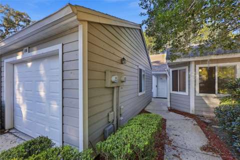 916 NW 124Th Drive, home for sale in Newberry 32669