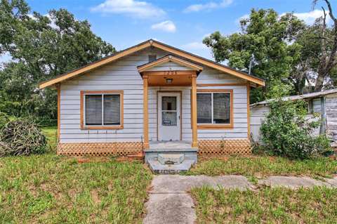 7208 E 21St Avenue, home for sale on E 21St Avenue