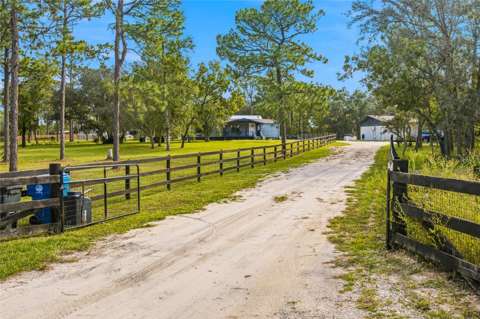 12180 Sunshine, $300k–$500k for sale in Brooksville