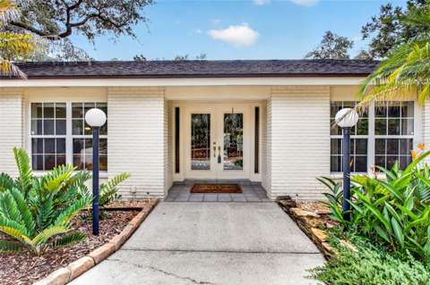 513 Garrard Drive, 4-bedroom for sale in Temple Terrace