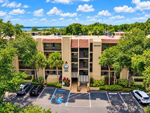 90 S Highland Avenue #202, starter home for sale in Tarpon Springs
