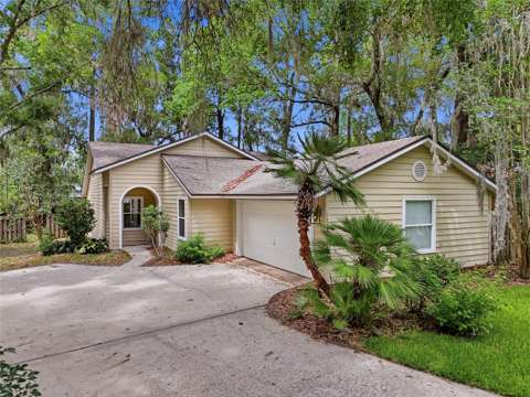 1736 NW 16Th Place, home for sale in Gainesville 32605