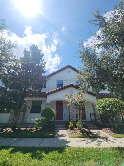 10052 Eagle Creek Center Boulevard, golf community for sale in Orlando