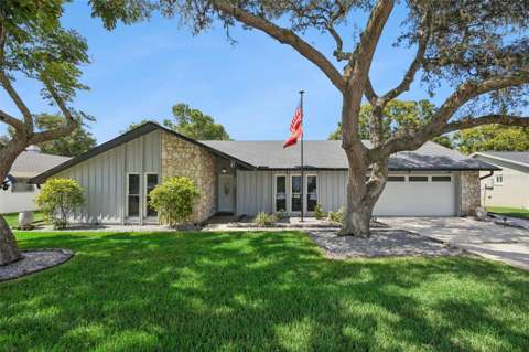 207 Harrogate Place, golf community for sale in Longwood