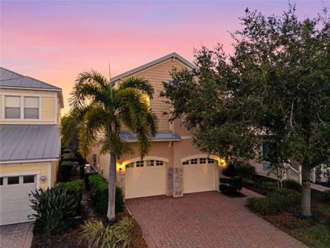 1437 Fairview Circle, pool for sale in Reunion
