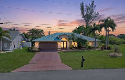 310 SE 23Rd Street, home for sale on SE 23Rd Street