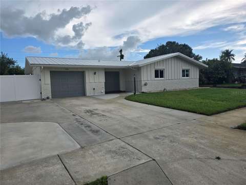 5420 Starwood Place, home for sale in Sarasota 34232