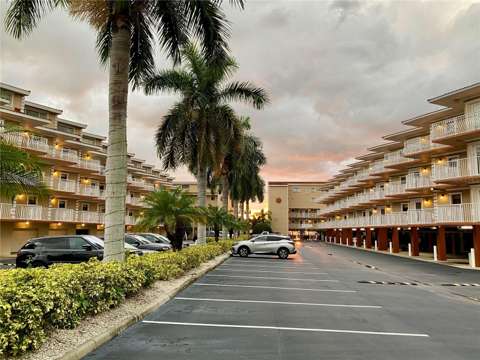 1420 Bayshore Boulevard #309, starter home for sale in Dunedin