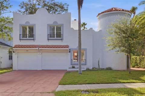 3306 Harrison Avenue, pool for sale in Orlando