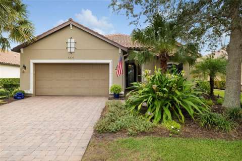 5231 Castello Lane, golf community for sale in Lakewood Ranch