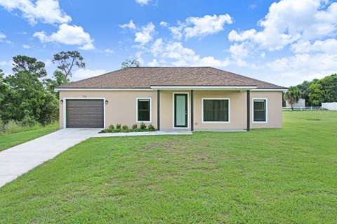 253 Hallmark Avenue, home for sale in Lake Placid 33852