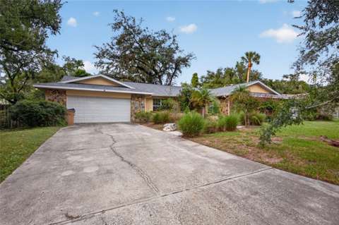 531 Garrard Drive, 4-bedroom for sale in Temple Terrace