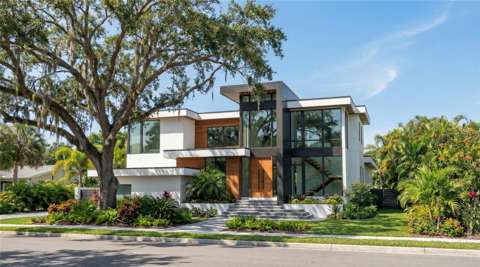 5002 W Poe Avenue, luxury home for sale in Tampa