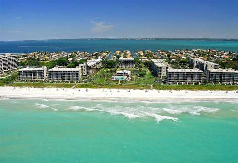 1115 Gulf Of Mexico Drive #401, pool for sale in Longboat Key