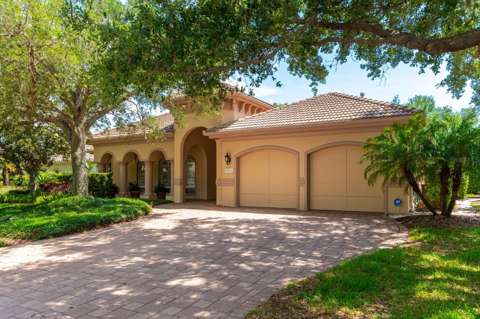 6914 Stanhope Place, home for sale in Bradenton 34201