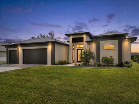 2001 SW 8Th Court, pool for sale in Cape Coral