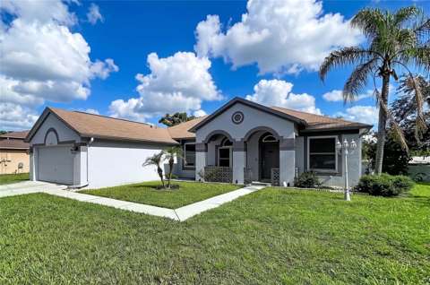 4209 Amber Ridge Lane, home for sale in Valrico 33594