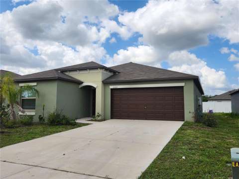 10357 Scarlet Skimmer Drive, home for sale in Riverview 33578