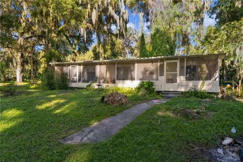 1975 E Cr412 Road, home for sale in Lake Panasoffkee 33538