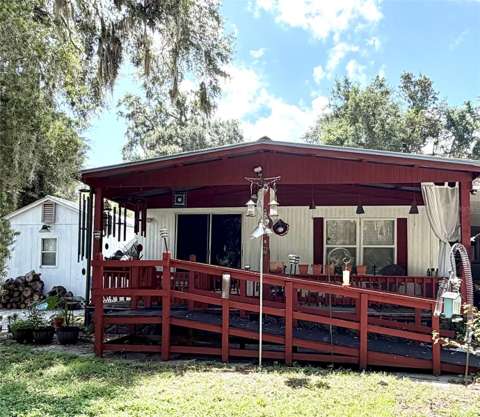3315 Cr 431N, home for sale in Lake Panasoffkee 33538