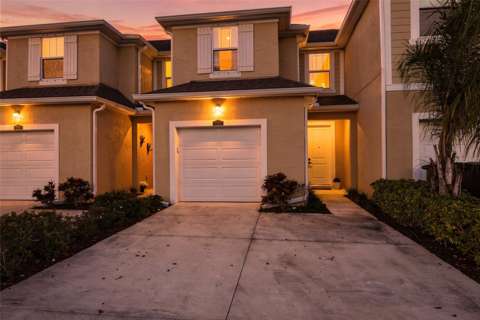 11957 Sky Acres Terrace, $300k–$500k for sale in Lakewood Ranch