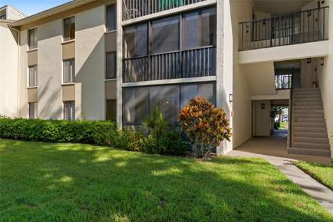 1423 Pine Glen Lane #C1, home for sale in Tarpon Springs 34688